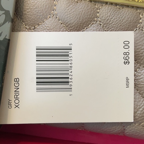 Brand New Betsey Johnson wallet/wristlet - Picture 3 of 3